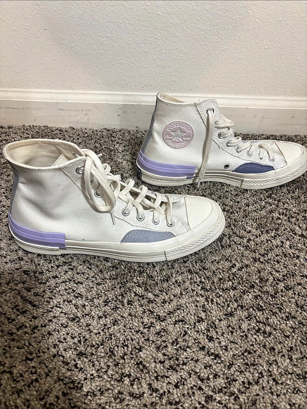 Converse Chuck 70 Plus High Top High Top Sneakers in White & Purple - Picture 3 of 5